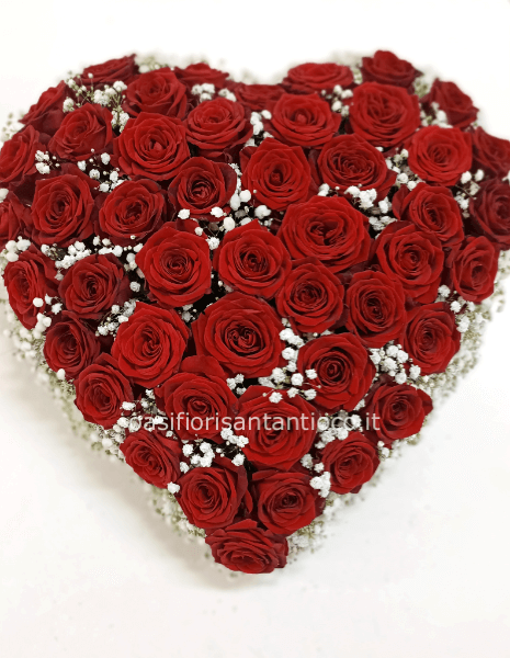 Cuore di rose rosse piccolo