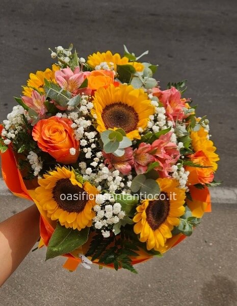 Bouquet misto con girasoli